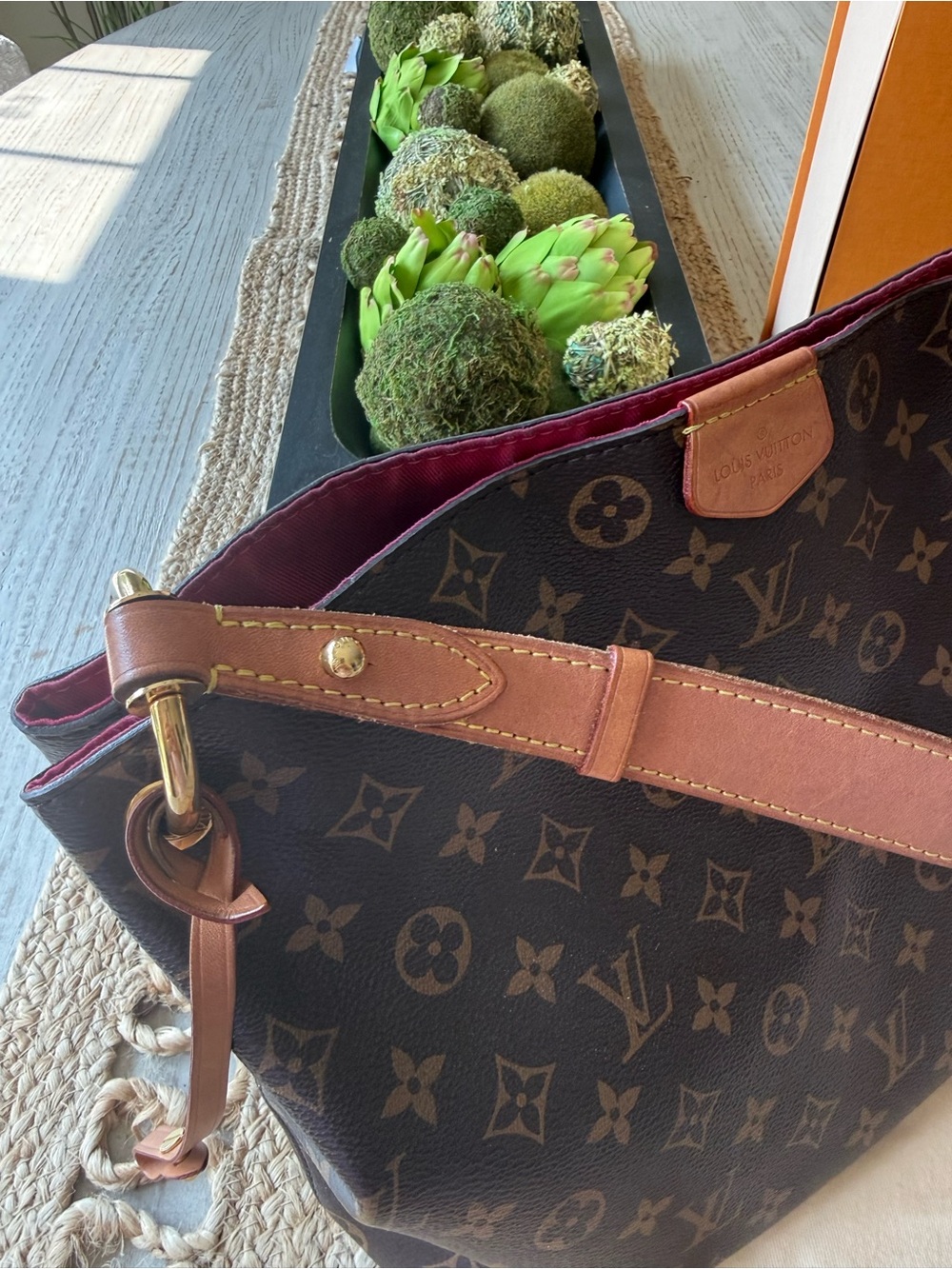 Louis Vuitton Graceful PM Canvas Shoulder Bag in Brown with Pink Interior - Picture 10 of 12